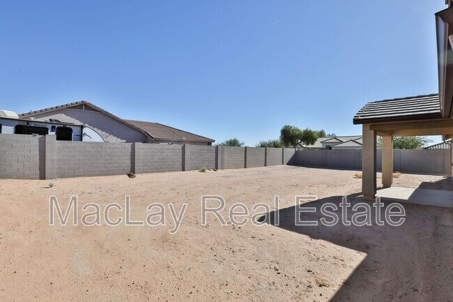 Building Photo - 3830 N Tulsa Ln