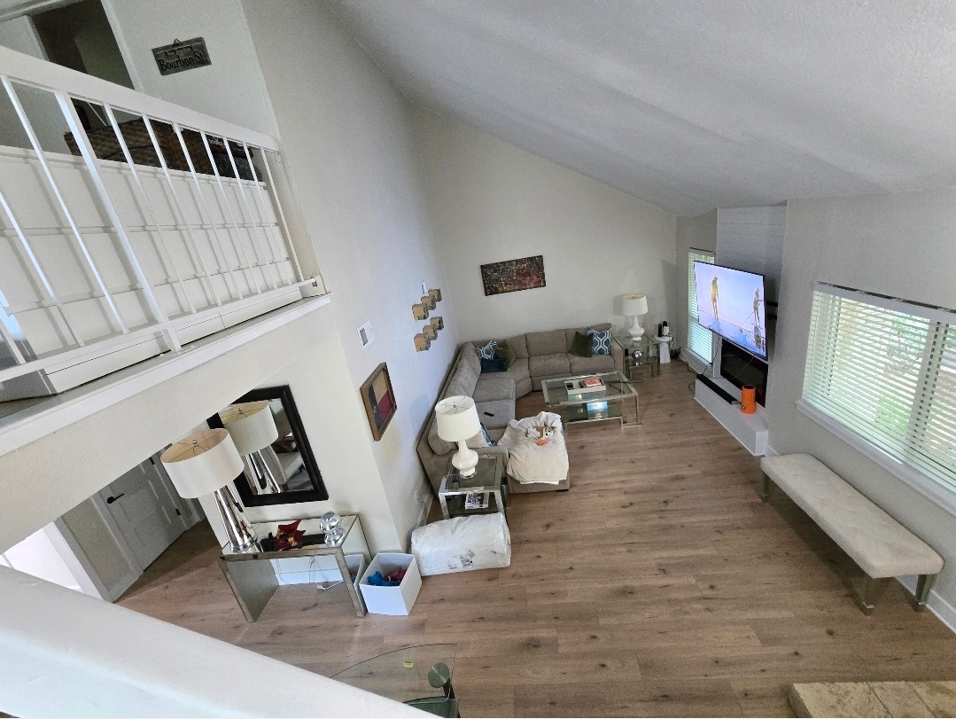 Building Photo - 7401 Sordello Dr