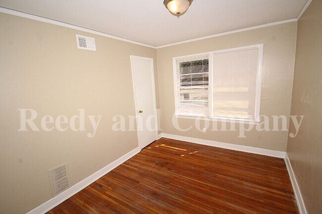 Building Photo - 1555 S Perkins Rd