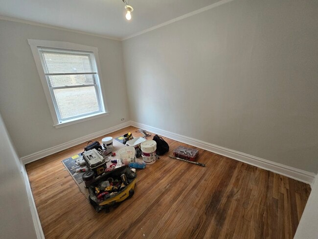 Building Photo - 4749 N Monticello Ave