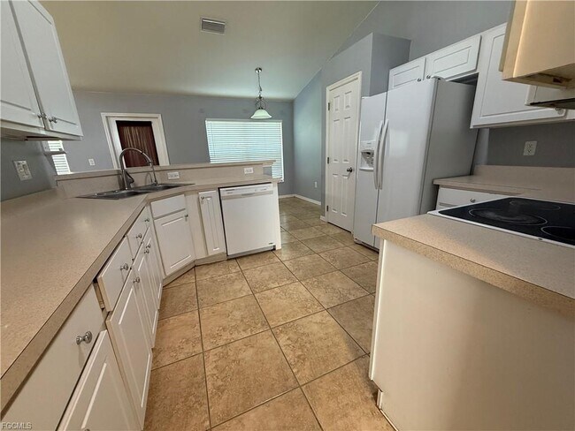 Building Photo - 175 Oxbow Beckley Ave