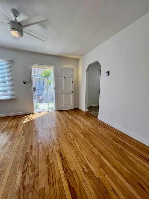Building Photo - 642 Rose Ave