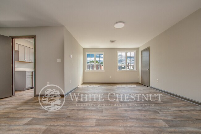 Building Photo - 120 S Hanover St