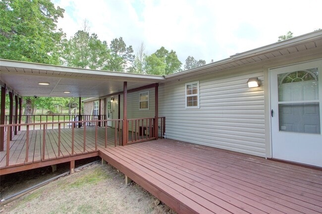 Building Photo - 720 Tennessee Acres Dr