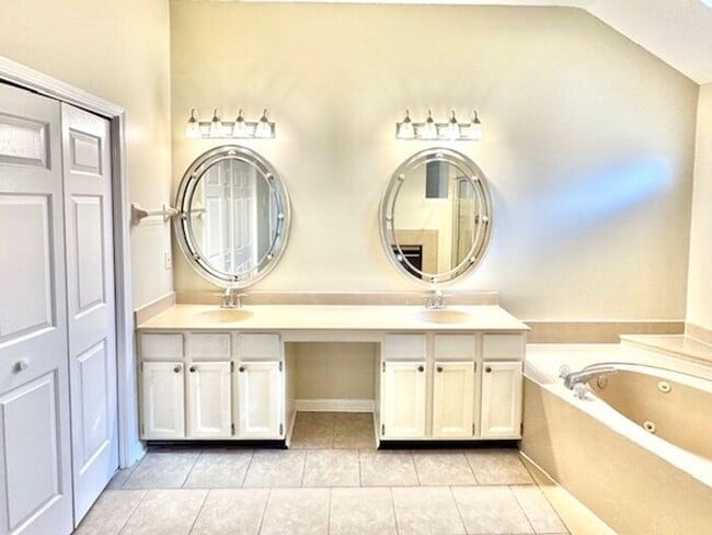 Building Photo - Open House, Friday , May 16 2025 1 PM to 4 PM