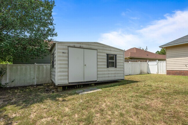 Building Photo - 4004 Pittman St