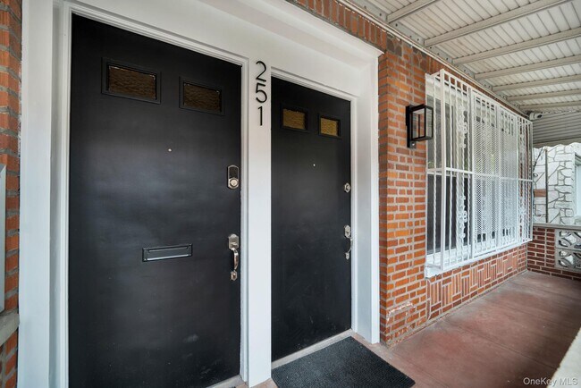 Building Photo - 251 E 46th St