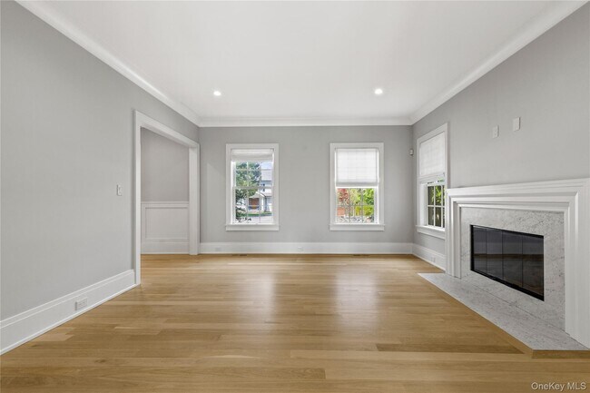 Building Photo - 25 Hunt Pl