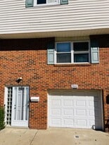 Building Photo - 904 Rhodes Ave