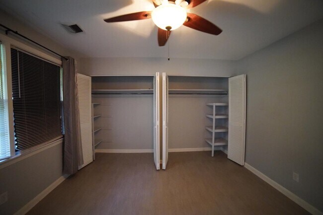 Building Photo - 1616 Salmon Dr