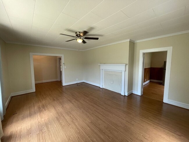 Building Photo - 107 Abernathy St