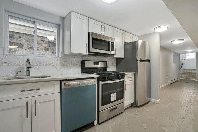 Primary Photo - 126 75th St