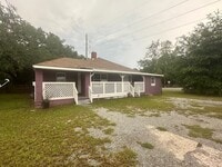 Building Photo - 3702/3708 Ogg Ave Brunswick