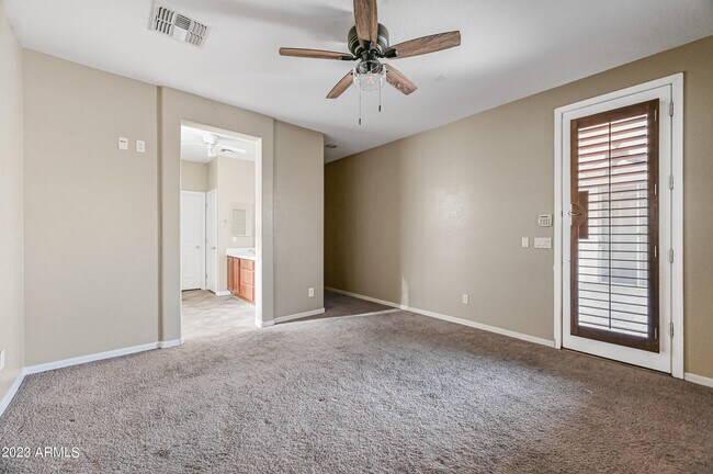 Building Photo - 11127 N 161st Ave