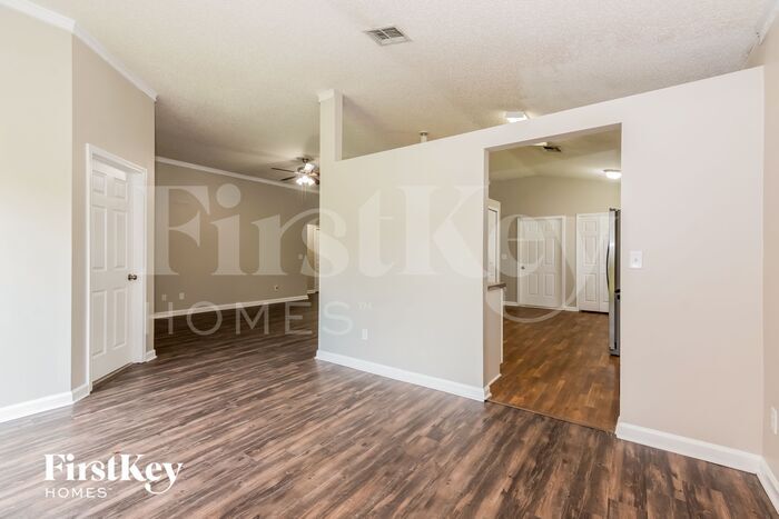 Building Photo - 6935 Pleasure Way