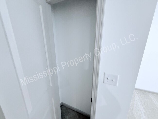 Building Photo - 4BR/3BA For Rent