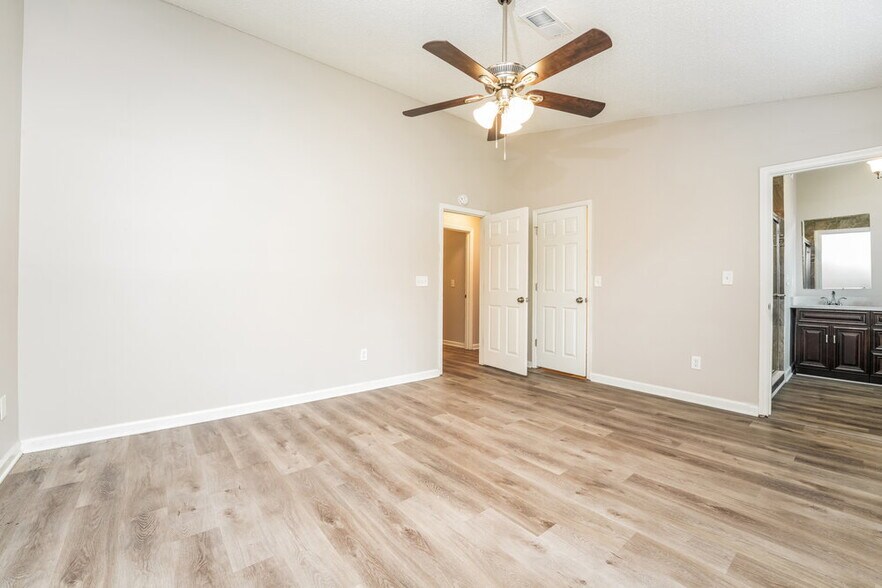 Building Photo - 3280 Pond Ridge Trail