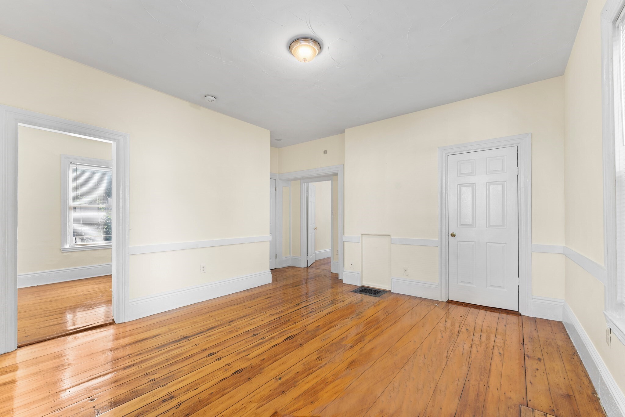 Building Photo - 53 Brookside Ave