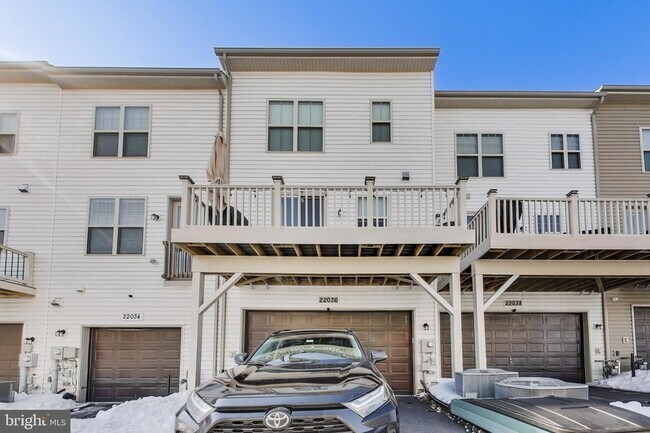 Building Photo - 22036 Plover St