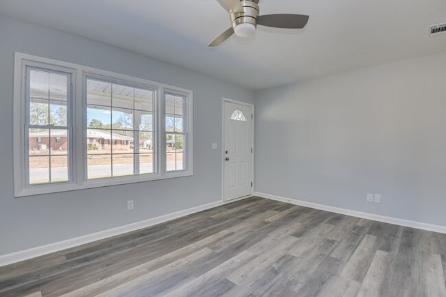 Building Photo - 1709 Forest Creek Ct