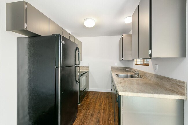 Building Photo - 3Bd/1Ba Seattle House