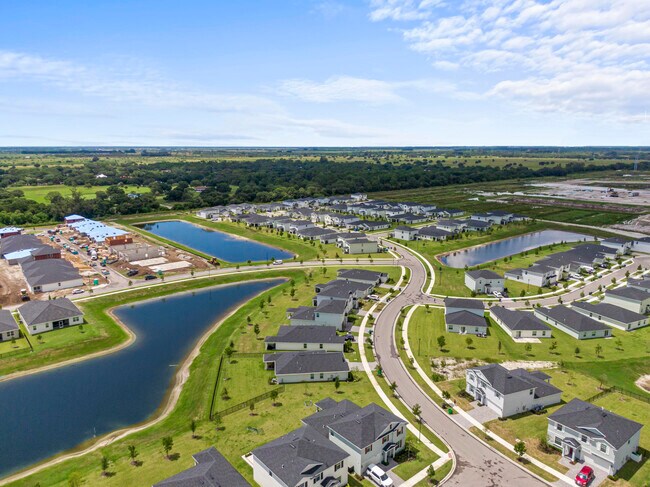 Building Photo - 11164 NW Middle Stream Dr