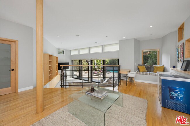 Building Photo - 4108 Murietta Ave