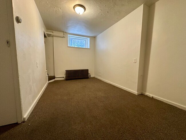 Building Photo - Super Spacious Three Bedroom on Bates Street! Deck & Patio! Washer & Dryer Included! Call Today!