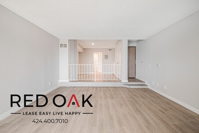 Building Photo - 8309 Cedros Ave