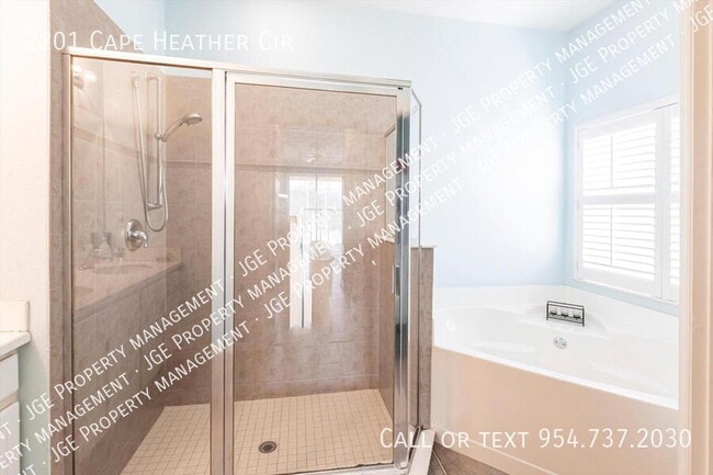 Building Photo - 2201 Cape Heather Cir