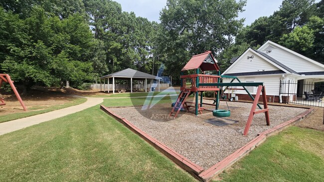 Building Photo - 45 Fallow Ln