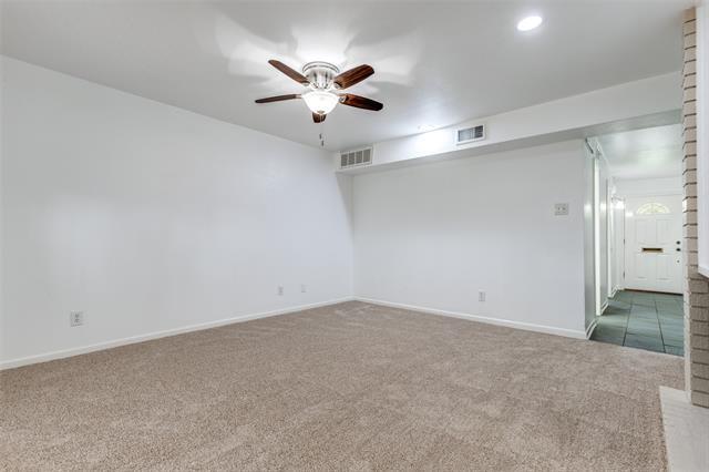 Building Photo - 7608 Woodthrush Dr