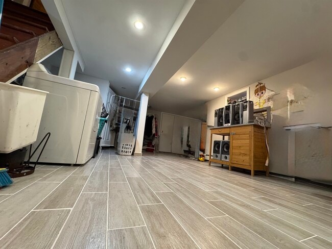 Building Photo - 8906 Tonnelle Ave