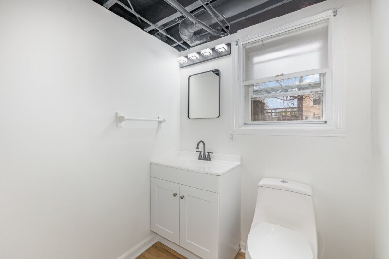 Building Photo - 4806 Peachtree Ave