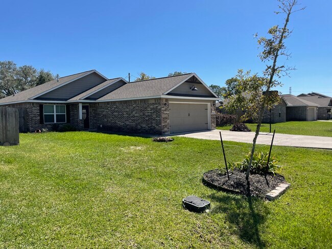 Building Photo - 6122 Stoney Brook Dr