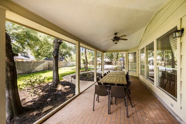 Building Photo - 6622 Barronton Dr