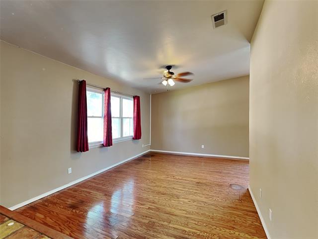 Building Photo - 1334 Forestglen Dr