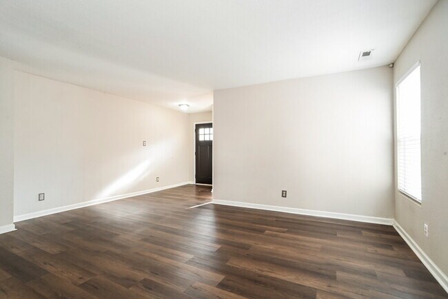 Building Photo - 6519 Matlea Ct