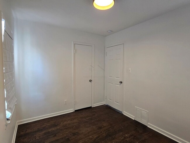 Building Photo - 25312 Winton St