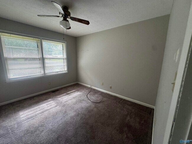 Building Photo - 109 Carol Dr