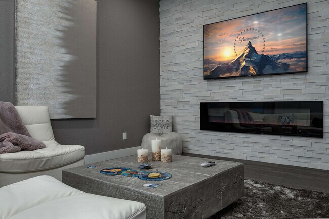 Building Photo - 748 Desert Mountain Ct