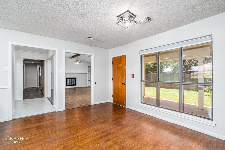 Building Photo - 951 Kenwood Dr