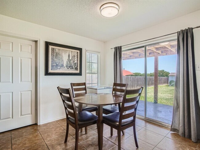 Building Photo - 13129 Thome Valley Dr