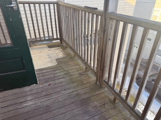 Building Photo - 32 Cedar St