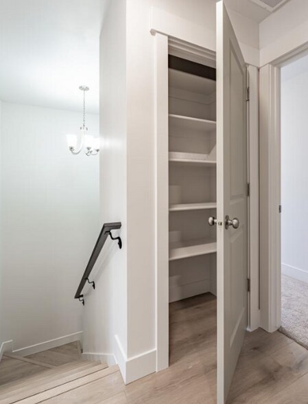 2nd Floor Stair Landing - 1164 Jasper Loop