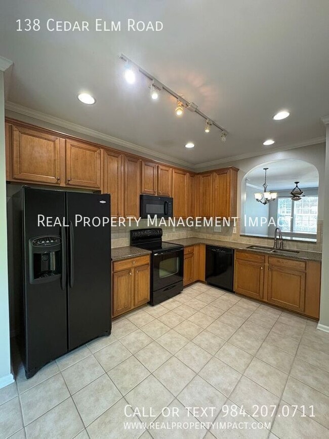 Building Photo - 138 Cedar Elm Rd