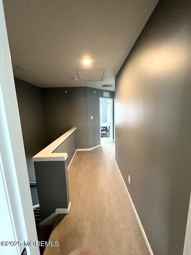 Building Photo - 147 Waypoint Dr