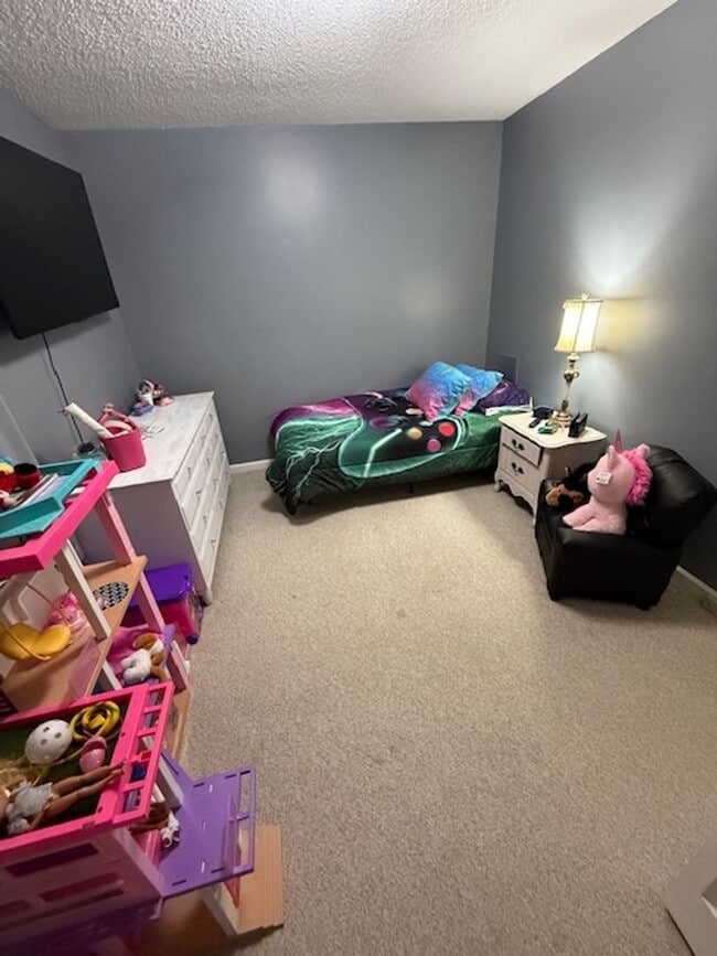 Building Photo - Maryville City Schools 37804 - 3 bedroom, 2 bath home - Contact Bako Patel (865)283-5600