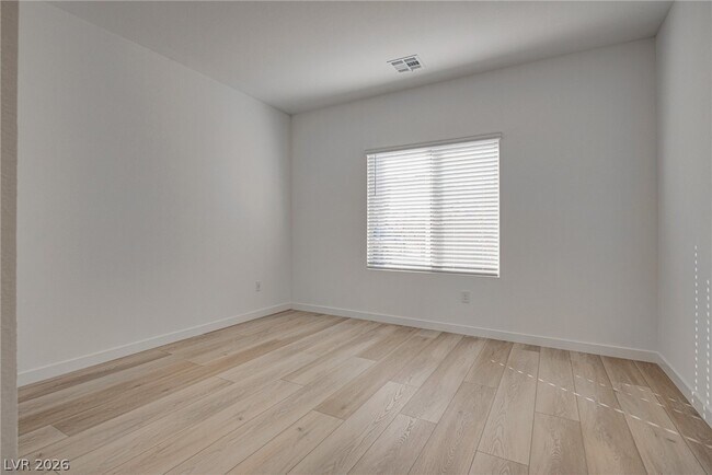 Building Photo - 900 Elmwood Frst Ln