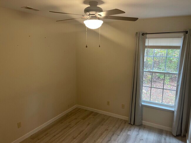 Building Photo - 6314 Springside Dr